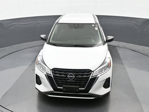 Used 2022 Nissan Kicks S FWD image 34
