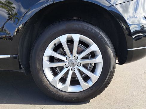 Used 2017 Audi Q5 2.0T Premium image 36