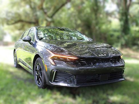 New 2025 Kia K5 LXS image 3