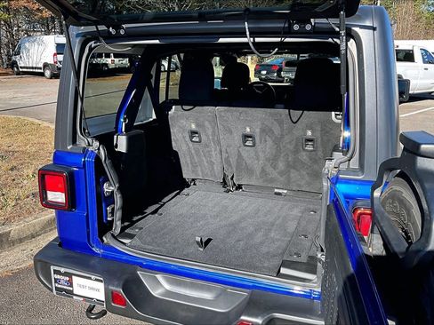 Used 2019 Jeep Wrangler Unlimited Sport S image 31