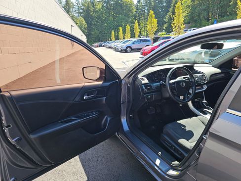 Used 2013 Honda Accord Sport image 23