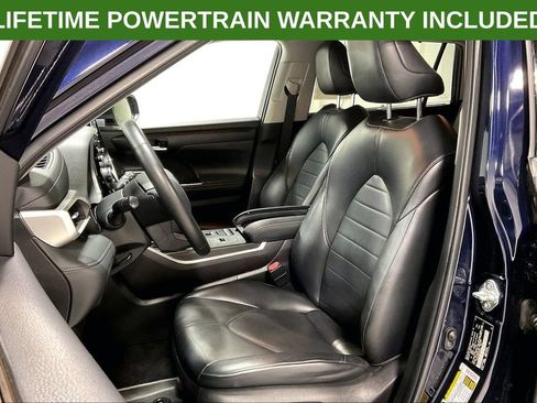 Used 2022 Toyota Highlander XLE image 32