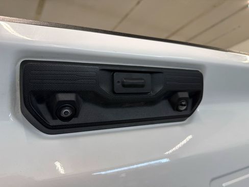 Used 2024 Chevrolet Silverado 2500 LT AWD/4WD image 84
