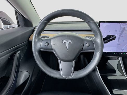 Used 2018 Tesla Model 3 Long Range RWD image 15