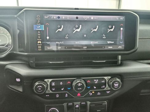 New 2026 Jeep Gladiator Mojave image 28