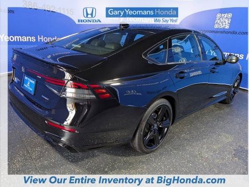 Used 2025 Honda Accord Sport image 7