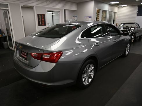 Used 2024 Chevrolet Malibu LT FWD image 7