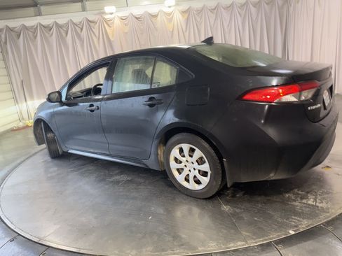 Used 2020 Toyota Corolla LE image 7