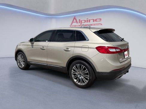 Used 2017 Lincoln MKX Reserve w/ Driver Assistance Package AWD/4WD image 3