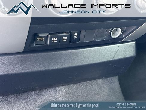 Used 2020 Toyota Tundra SR5 AWD/4WD image 26
