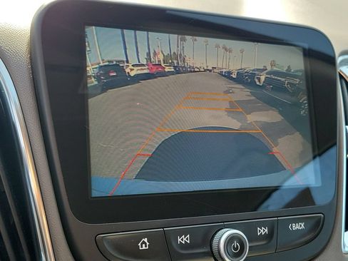 Used 2017 Chevrolet Malibu Hybrid w/ Leather Package FWD image 10