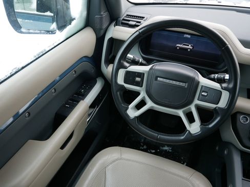 Used 2020 Land Rover Defender 110 image 9