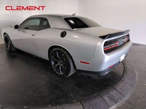 Used 2019 Dodge Challenger R/T Scat Pack w/ Dynamics Package image 7
