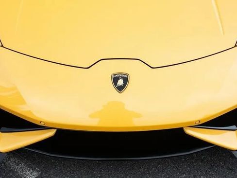 Used 2015 Lamborghini Huracan LP 610-4 image 11