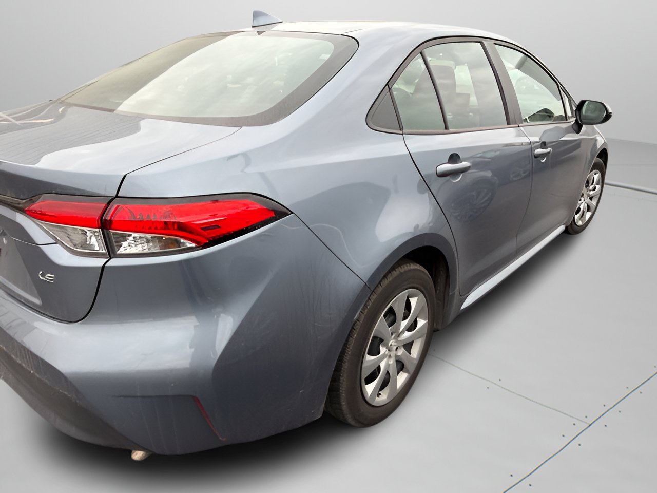 Used 2024 Toyota Corolla LE FWD image 9