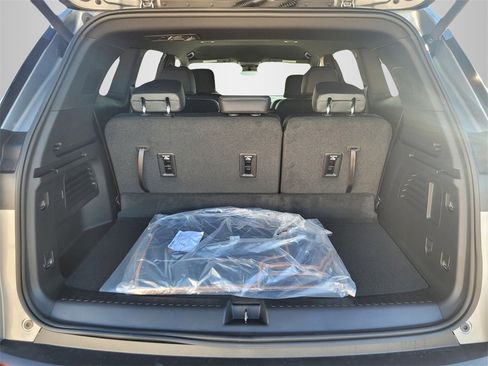 New 2026 GMC Acadia AT4 image 7