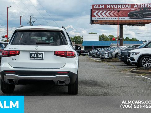 Used 2022 Mercedes-Benz GLB 250 w/ Premium Package Lite image 6