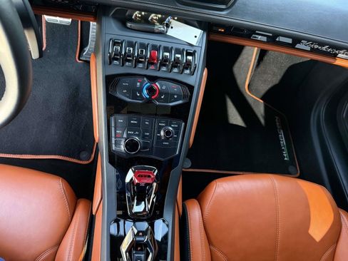 Used 2018 Lamborghini Huracan LP 610-4 image 39