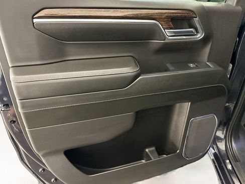 Used 2024 GMC Sierra 1500 Elevation image 27