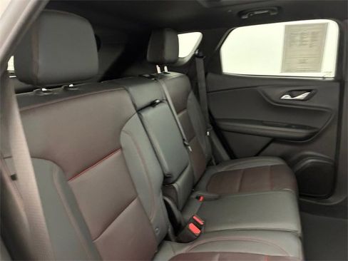 Used 2022 Chevrolet Blazer RS w/ Enhanced Convenience Package image 16