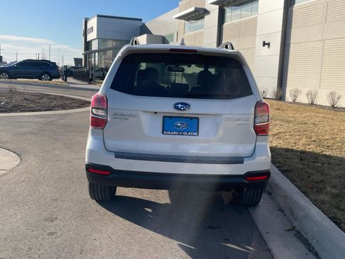 Used 2016 Subaru Forester 2.5i Touring w/ Eyesight & Navigation System image 10