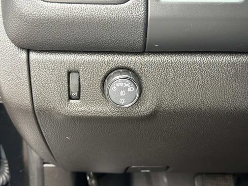 Used 2022 Chevrolet Colorado LT w/ LT Convenience Package RWD image 26