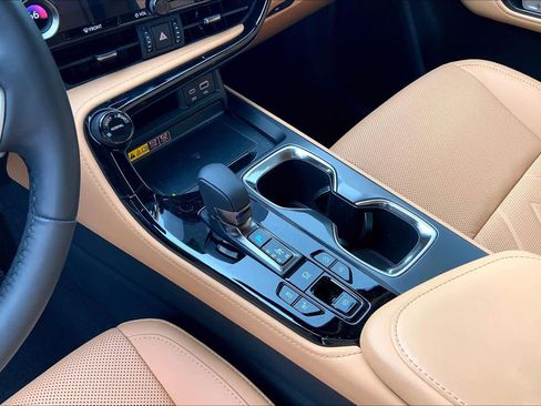 Used 2026 Lexus NX 350 Luxury w/ Accessory Package (2T) image 16