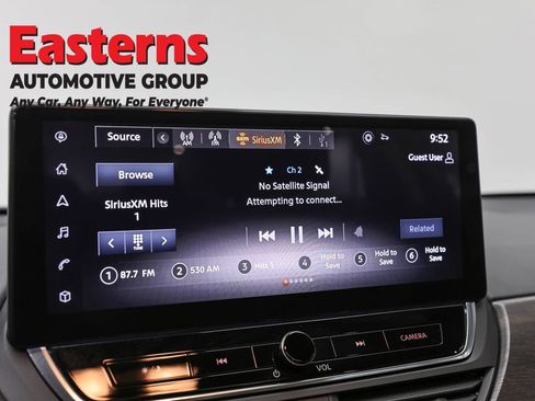 Used 2023 Nissan Altima 2.5 SV w/ SV Premium Package FWD image 19