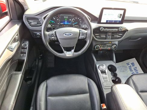Used 2022 Ford Escape SEL image 12