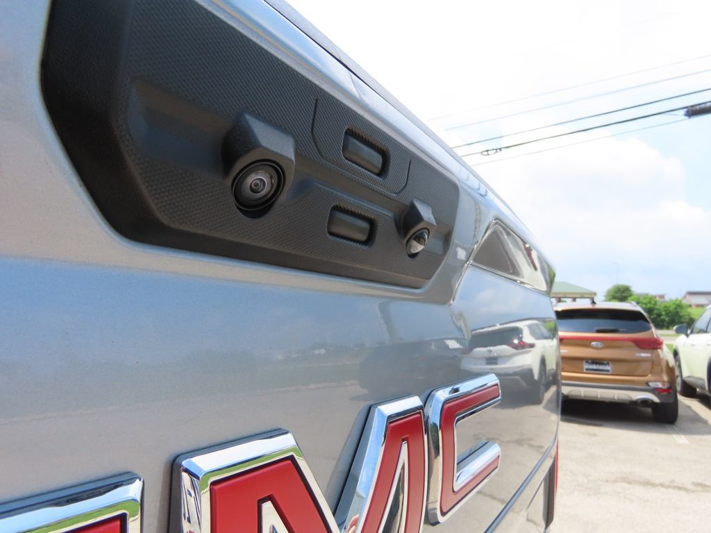 Used 2024 GMC Sierra 1500 AT4X AWD/4WD image 15
