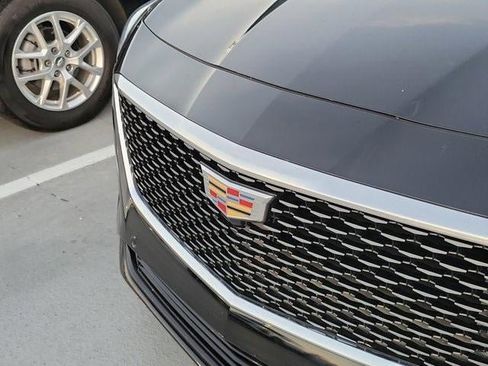 Used 2019 Cadillac CT6 Luxury w/ Driver Awareness Package image 8