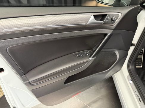 Used 2017 Volkswagen Golf Alltrack SEL AWD/4WD image 19