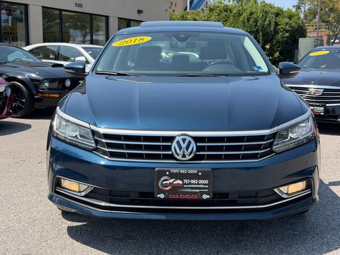 Used 2018 Volkswagen Passat 2.0T SEL Premium FWD image 3