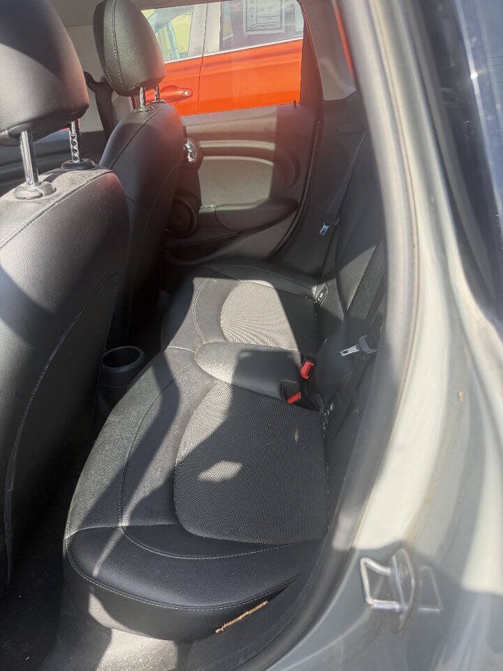 Used 2017 MINI Cooper 4-Door Hardtop FWD image 8