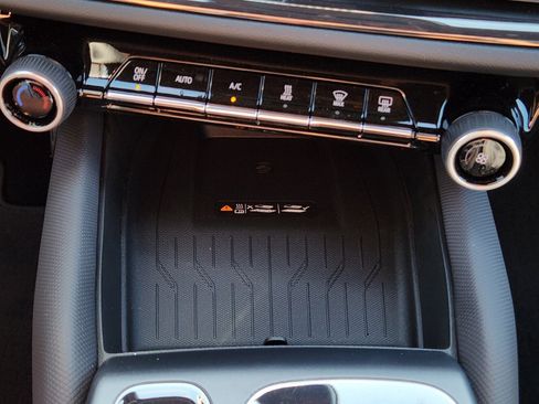 New 2026 Chevrolet Equinox EV RS image 15