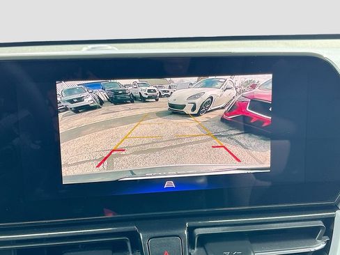 Used 2024 Chevrolet TrailBlazer LT w/ Convenience Package FWD image 13