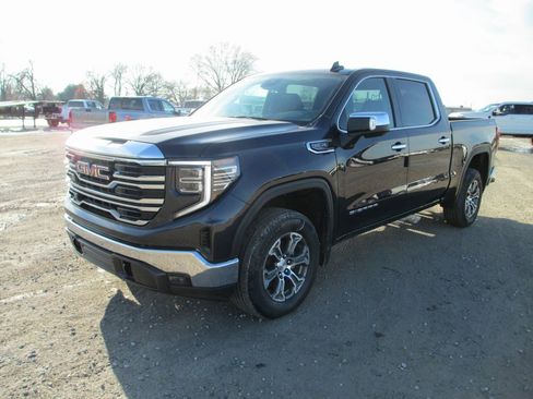 New 2026 GMC Sierra 1500 SLT w/ SLT Convenience Package image 9