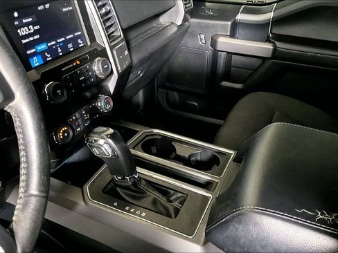 Used 2019 Ford F150 XLT w/ Equipment Group 302A Luxury AWD/4WD image 13