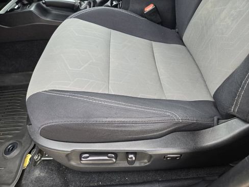 Used 2020 Toyota Tacoma TRD Off-Road w/ Technology Package AWD/4WD image 24