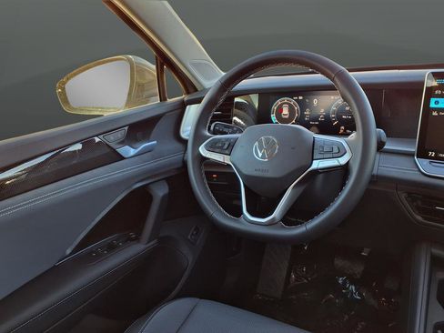 New 2026 Volkswagen Tiguan SE AWD/4WD image 20