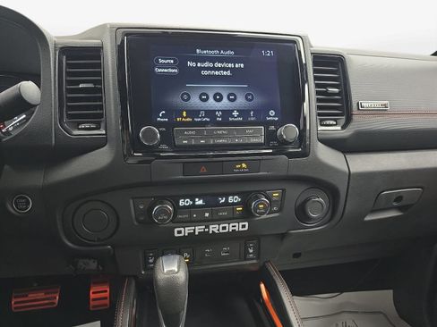 Used 2023 Nissan Frontier Pro-X w/ Pro Convenience Package RWD image 17