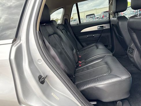 Used 2013 Lincoln MKX FWD image 26