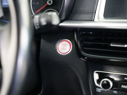 Used 2019 Kia Optima EX image 25