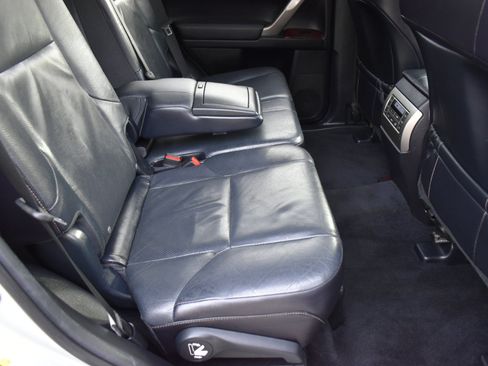 Used 2015 Lexus GX 460 image 31