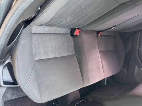 Used 2017 Ford Focus SE FWD image 16