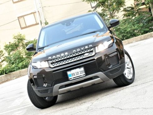 Used 2019 Land Rover Range Rover Evoque AWD/4WD image 3
