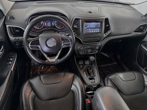 Used 2019 Jeep Cherokee Latitude Plus image 17