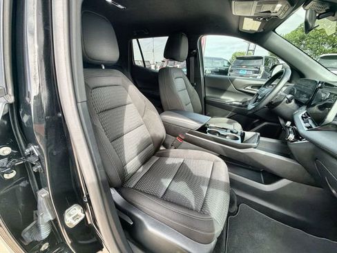 Certified 2026 Chevrolet Equinox LT FWD image 27