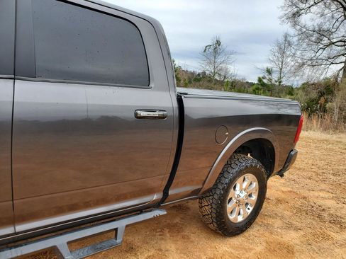 Used 2020 RAM 2500 Laramie image 6