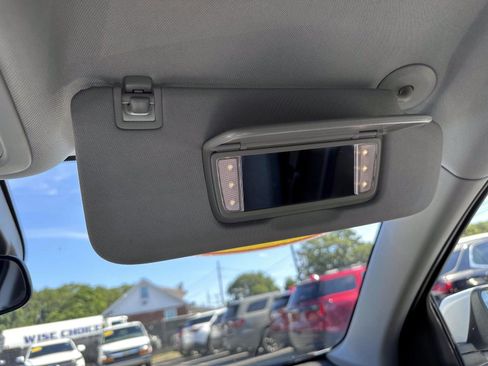 Used 2024 Chevrolet Equinox LT AWD/4WD image 28